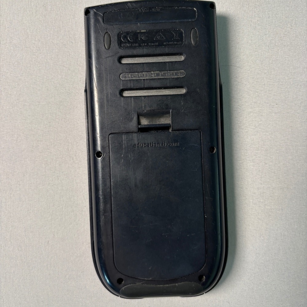 Texas Instruments TI-84 Plus Graphing Calculator Black Silver with Cover P-0413R - Picture 3 of 8
